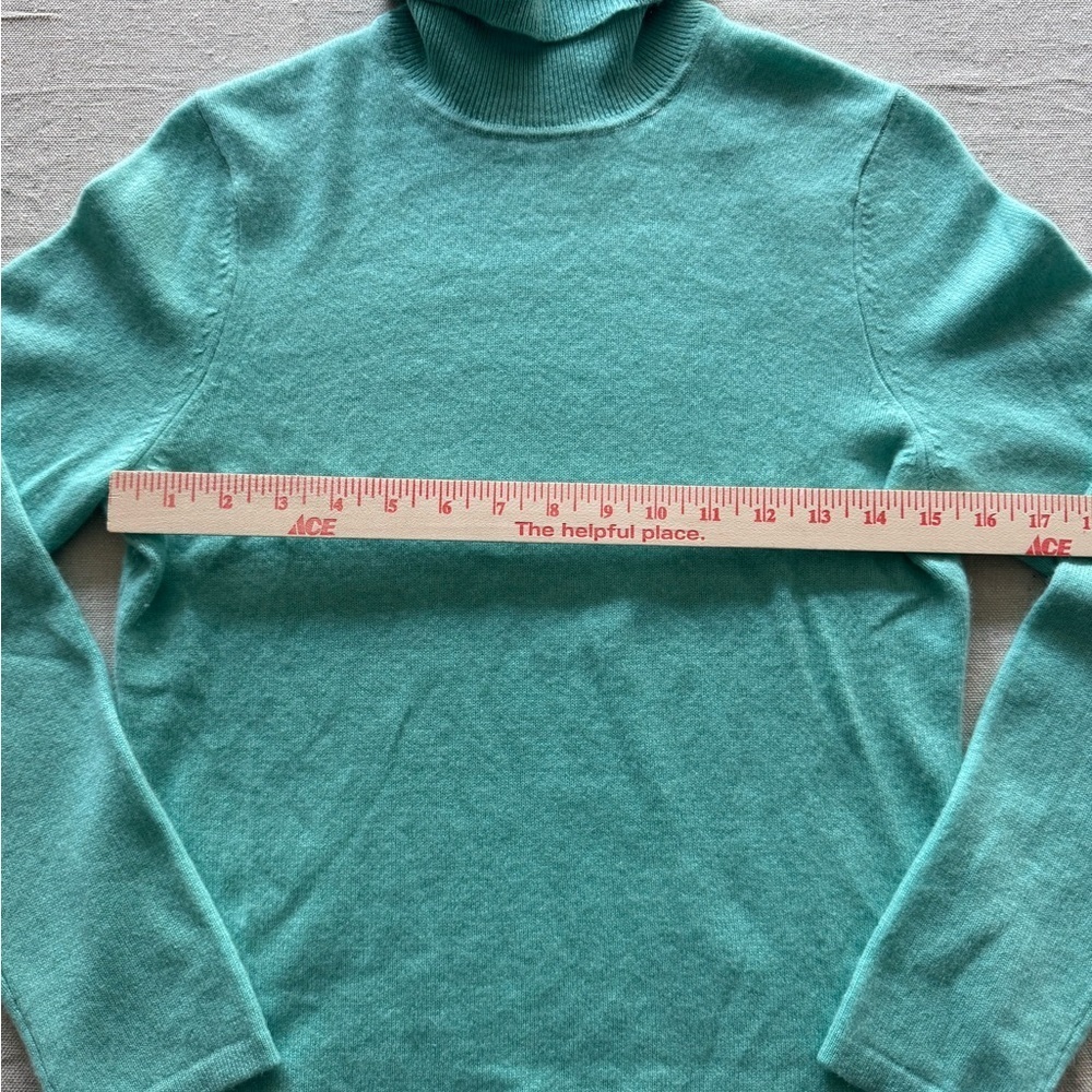 100% Cashmere Teal Turtleneck Sweater - Picture 5 of 7